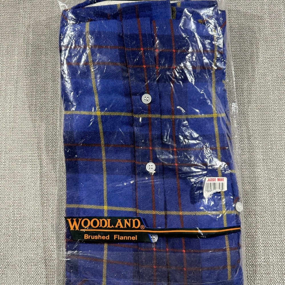 Woodland Shirt Mens XL Blue Plaid Brushed Flannel Button Up Wrinkle Resistant - Picture 2 of 5